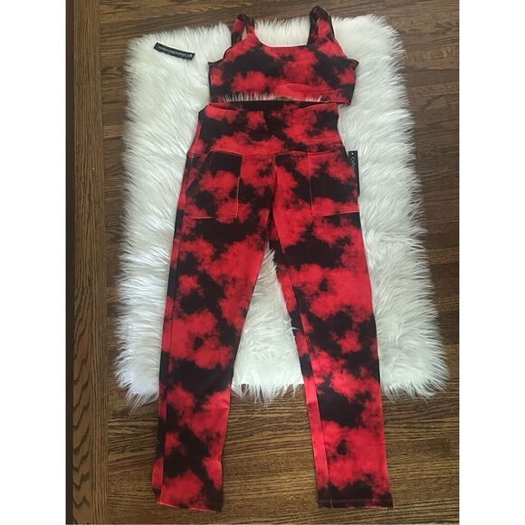 Catherine Malandrino Women’s size Large Padded Top And Leggings, Red and Black - Picture 4 of 10